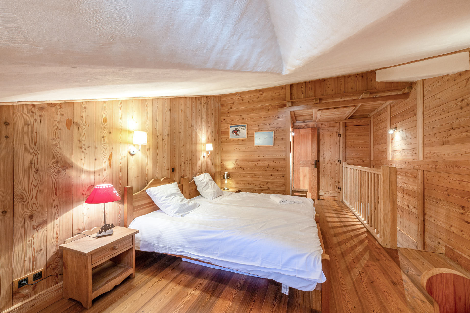 _lv_images__lot_0001080039_10_1457413