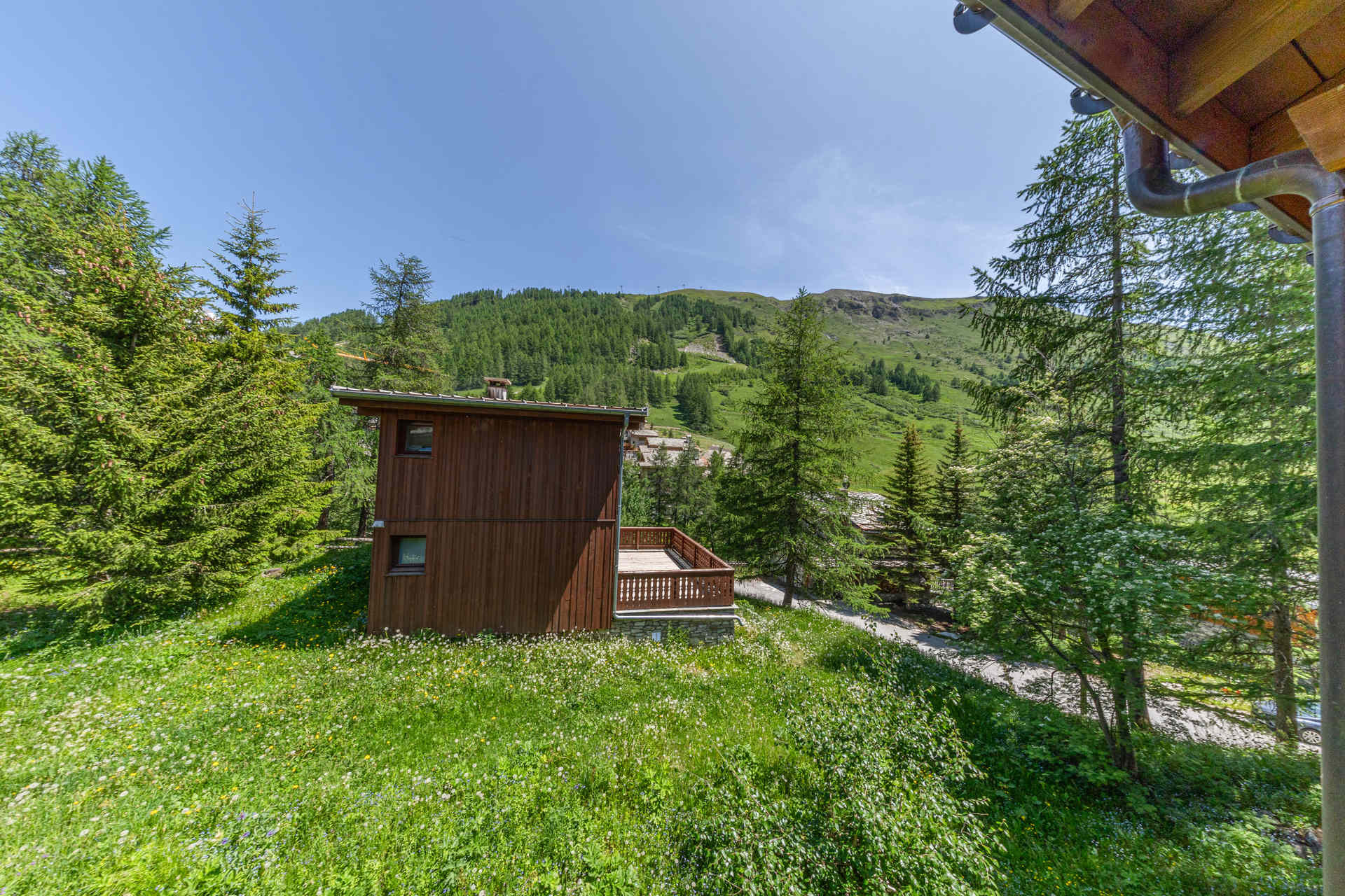 _lv_images__lot_0001080039_15_1457418