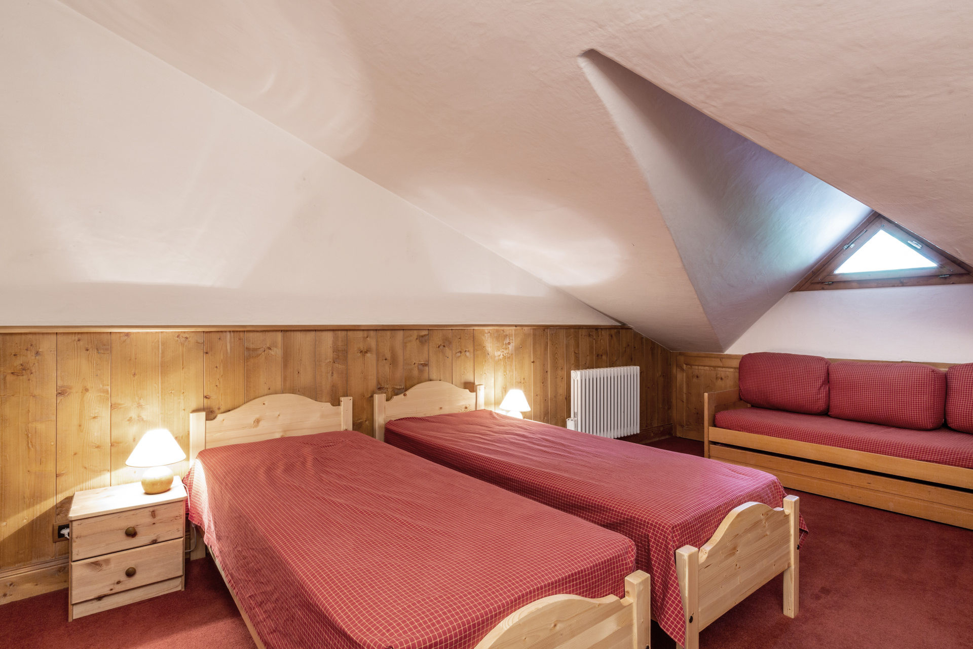 _lv_images__lot_0001080044_07_1455281