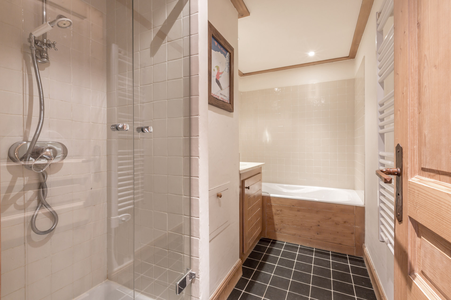 _lv_images__lot_0001080045_13_1455149