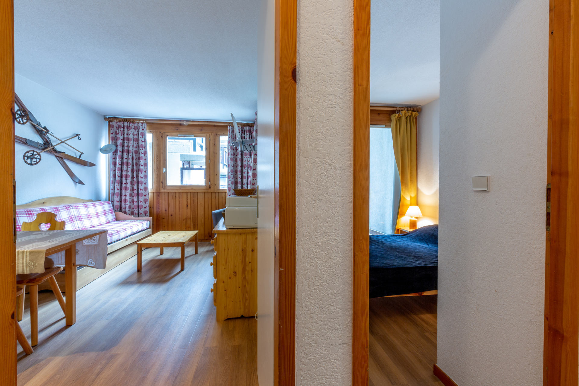 _lv_images__lot_0001120109_05_1457848