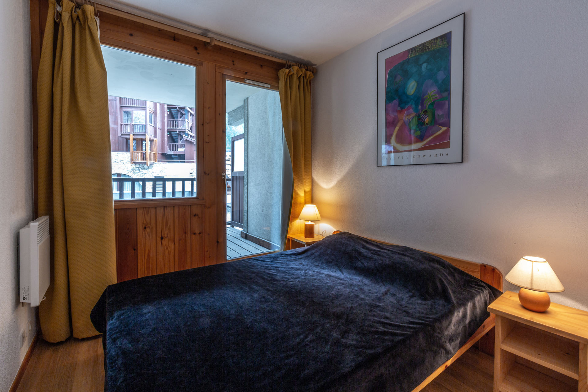 _lv_images__lot_0001120109_06_1457849