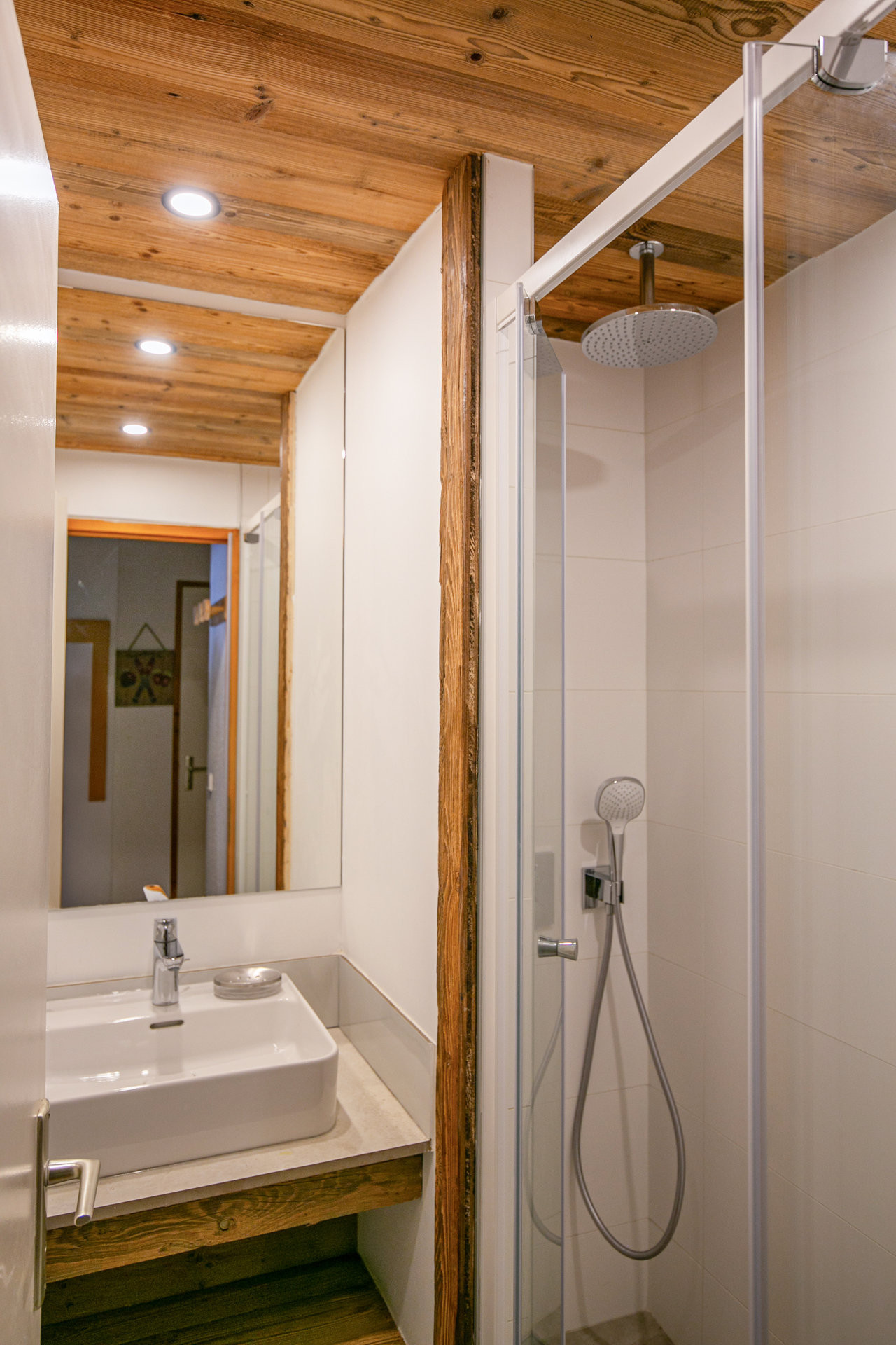 _lv_images__lot_0001120109_10_1457853