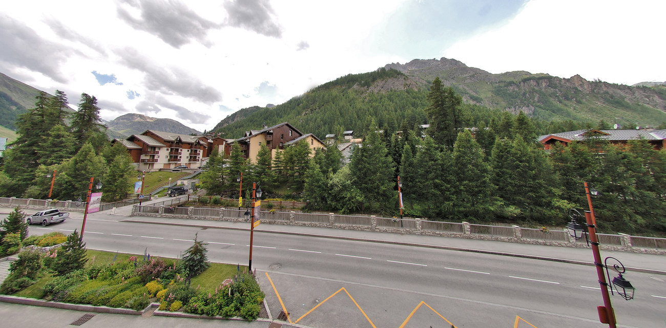 _lv_images__lot_0001180057_15_1455228