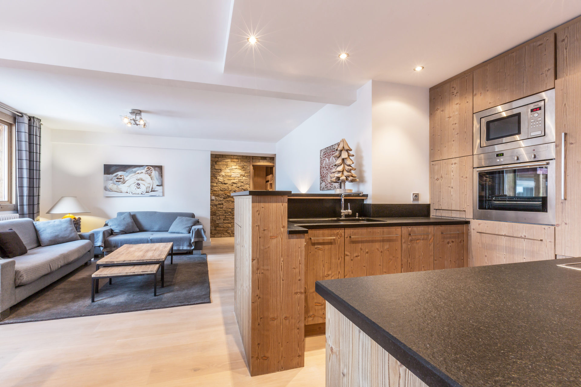 _lv_images__lot_0001190041_04_1455187