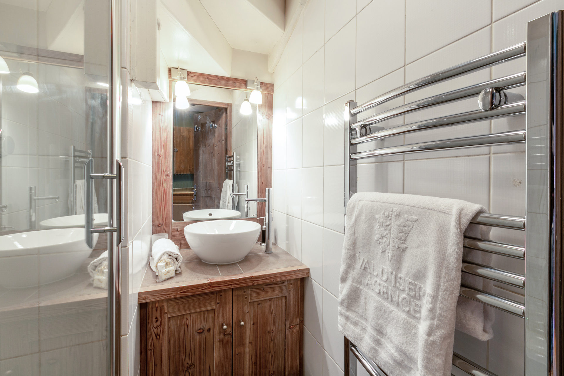 _lv_images__lot_0001220001_13_1457201