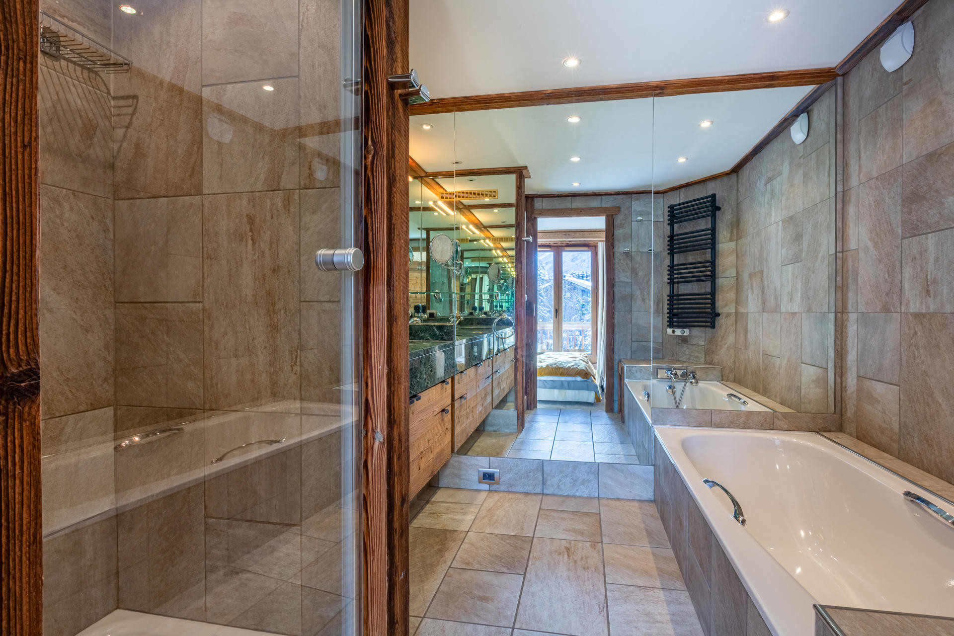 _lv_images__lot_0001280006_11_1454811