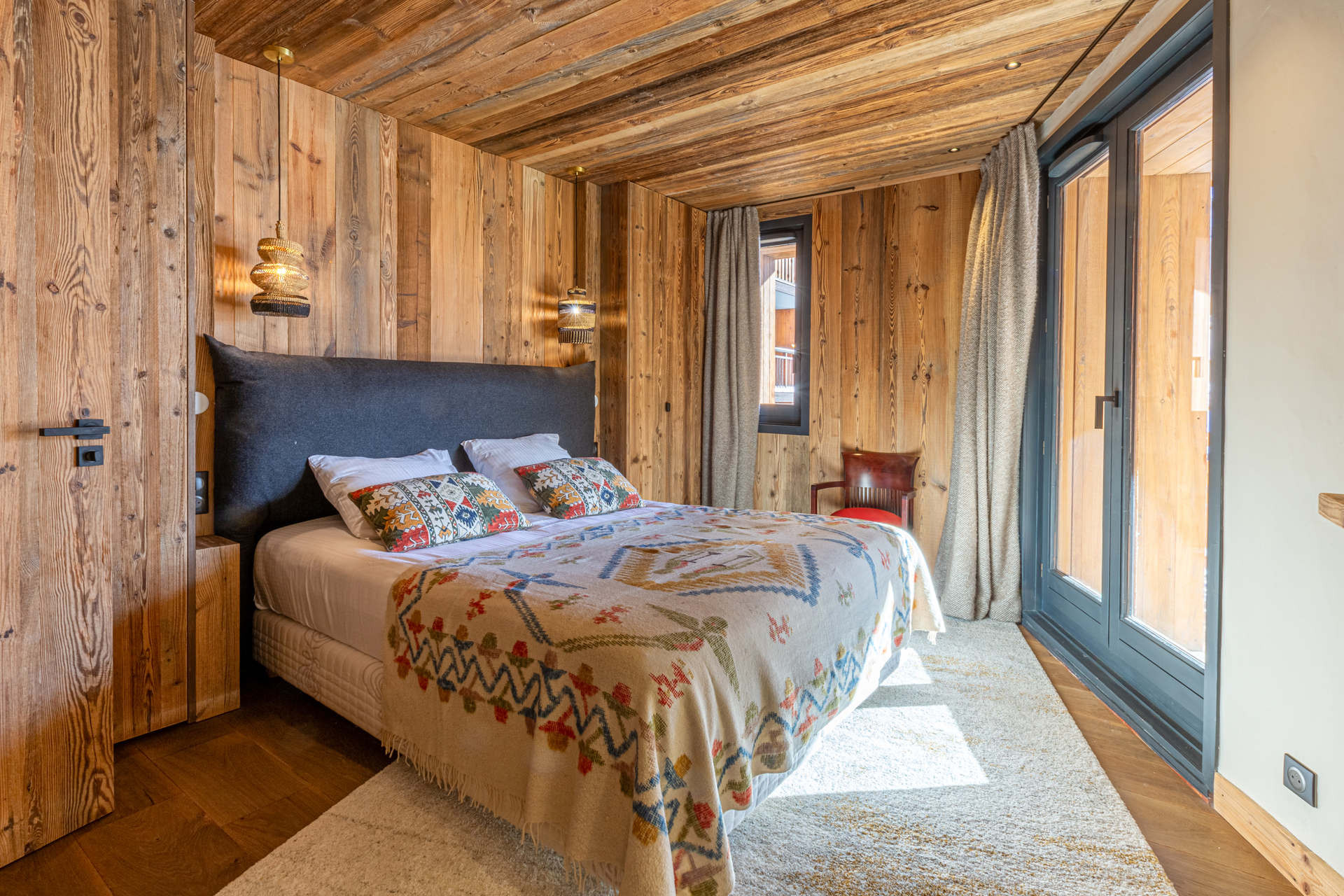 _lv_images__lot_0001280006_13_1454813