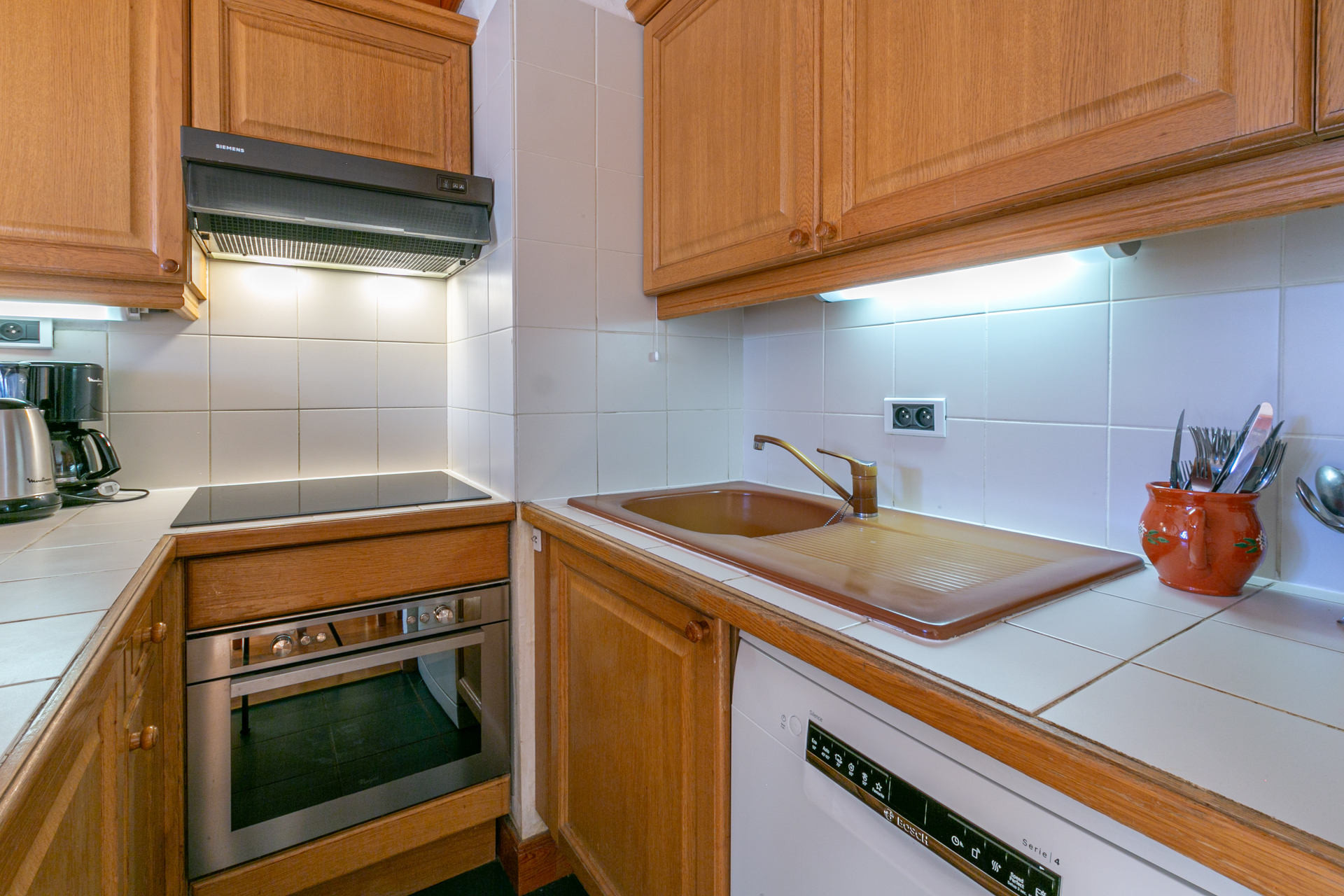 _lv_images__lot_0001280010_05_1457271