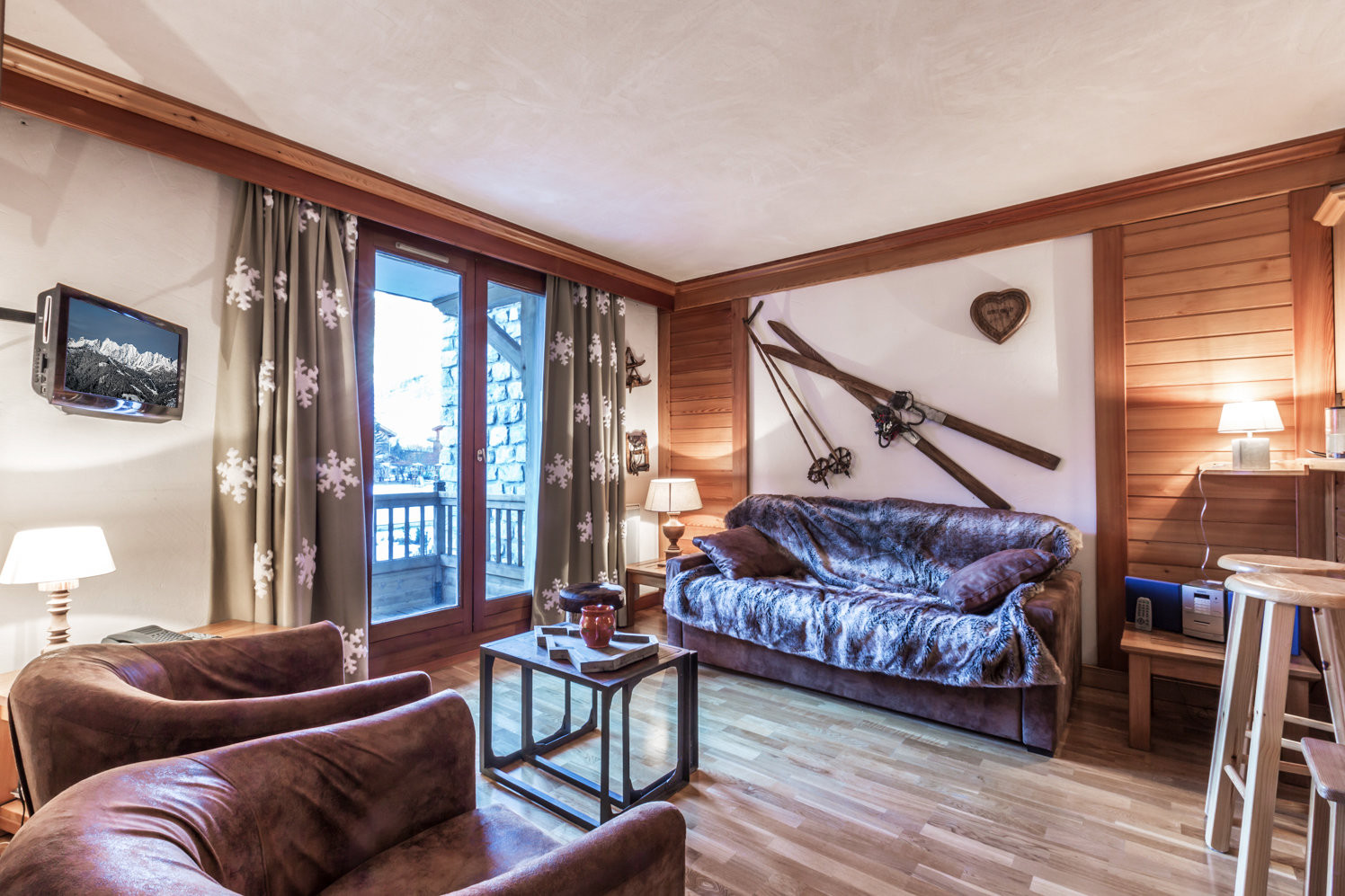 _lv_images__lot_0001280010_14_1457280