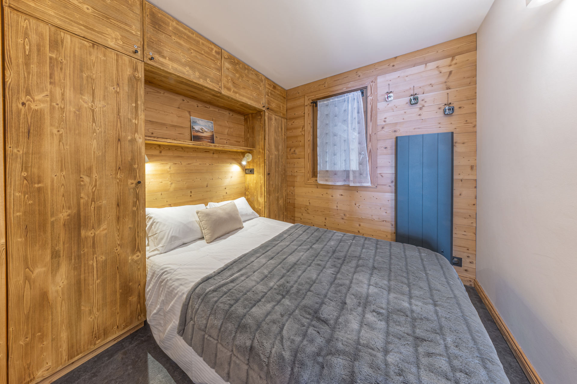 _lv_images__lot_0001330004_07_1456169