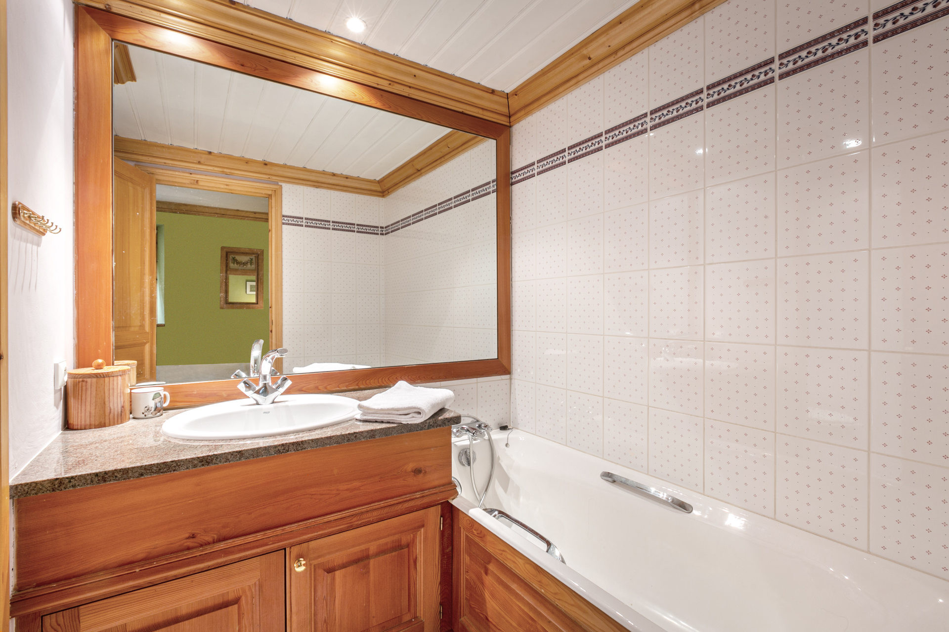 _lv_images__lot_0001420006_12_1456969