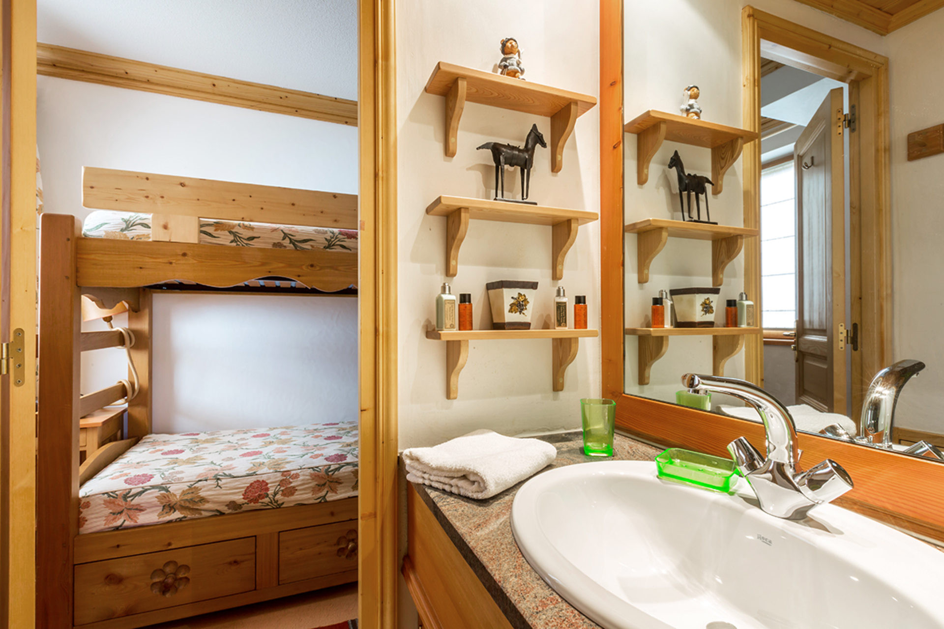 _lv_images__lot_0001420009_09_1456812