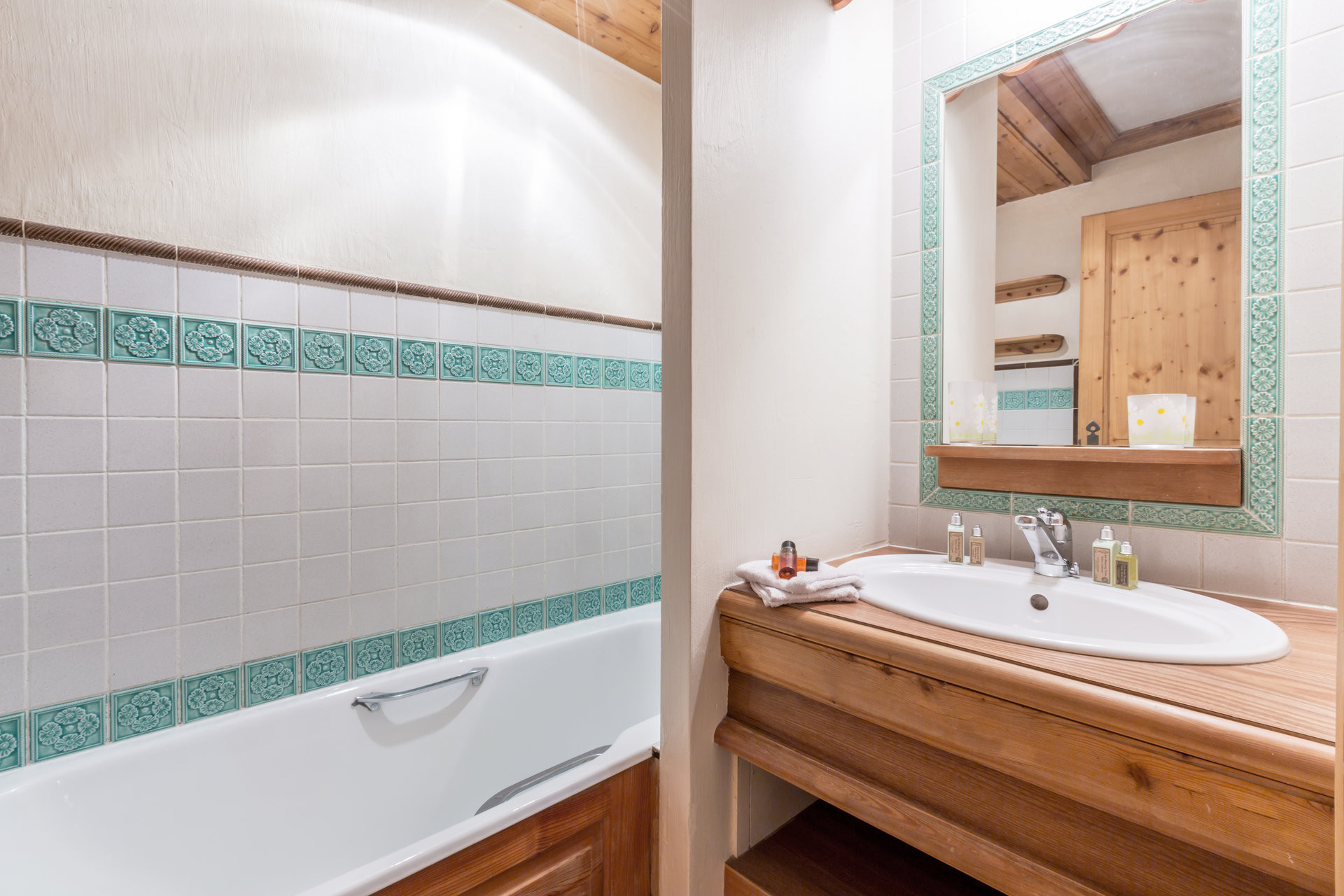 _lv_images__lot_0001430015_13_1454640