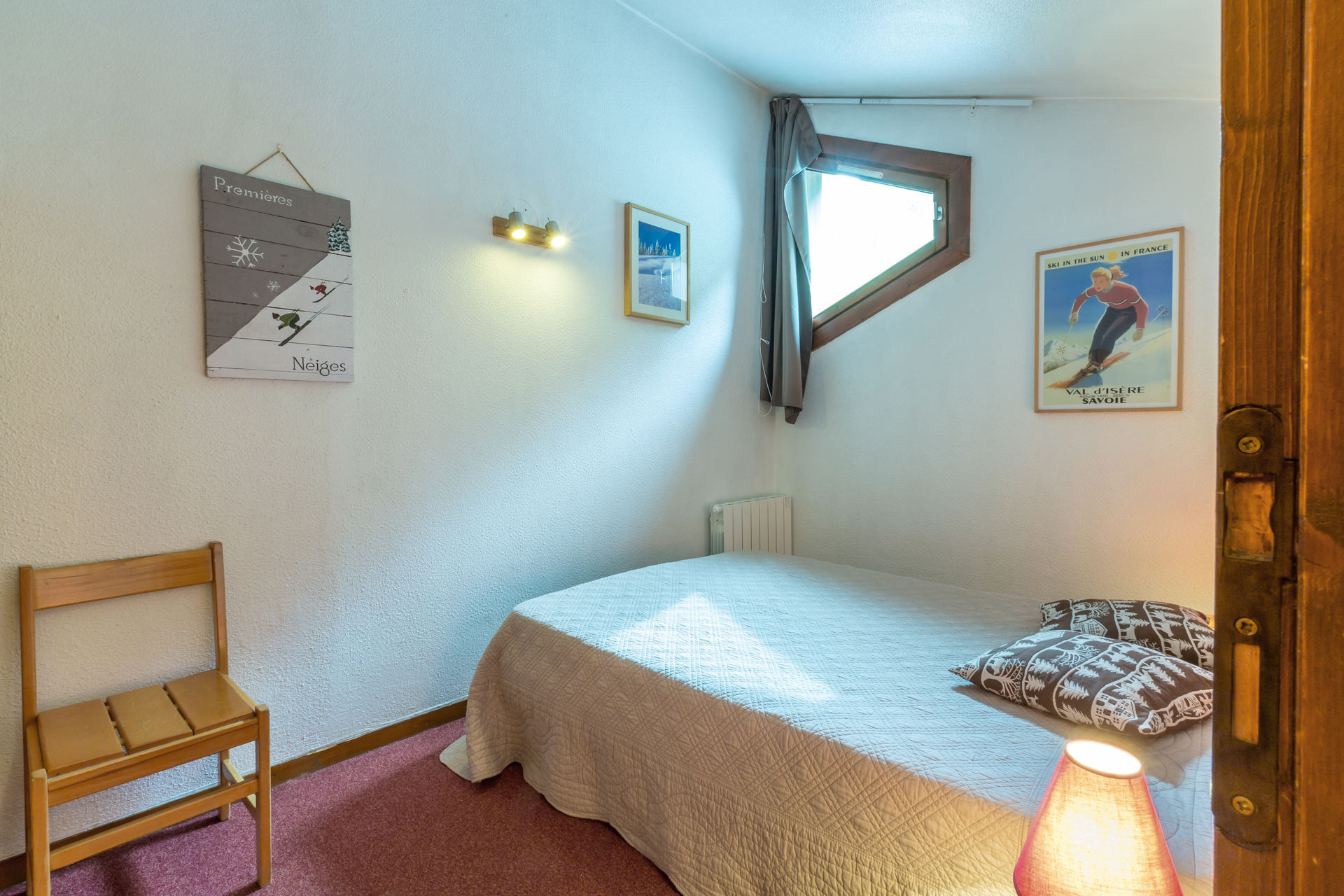 _lv_images__lot_0001540016_08_1457290