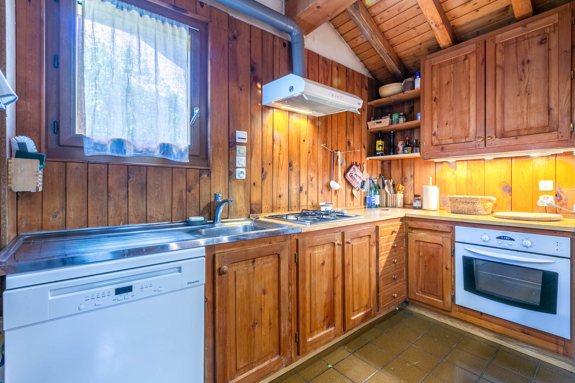 _lv_images__lot_0001560001_10_1454415