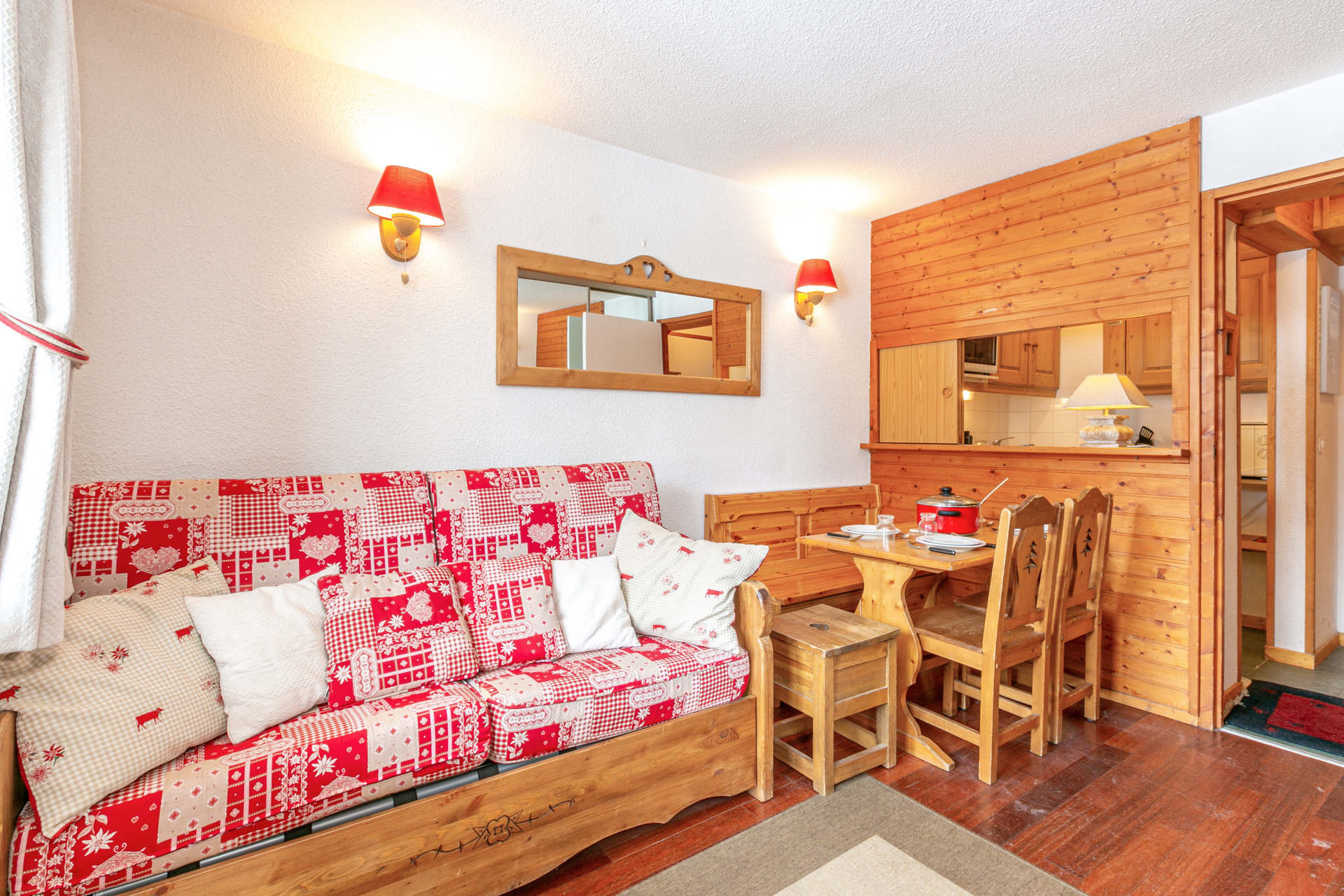 _lv_images__lot_0001730082_01_1456118