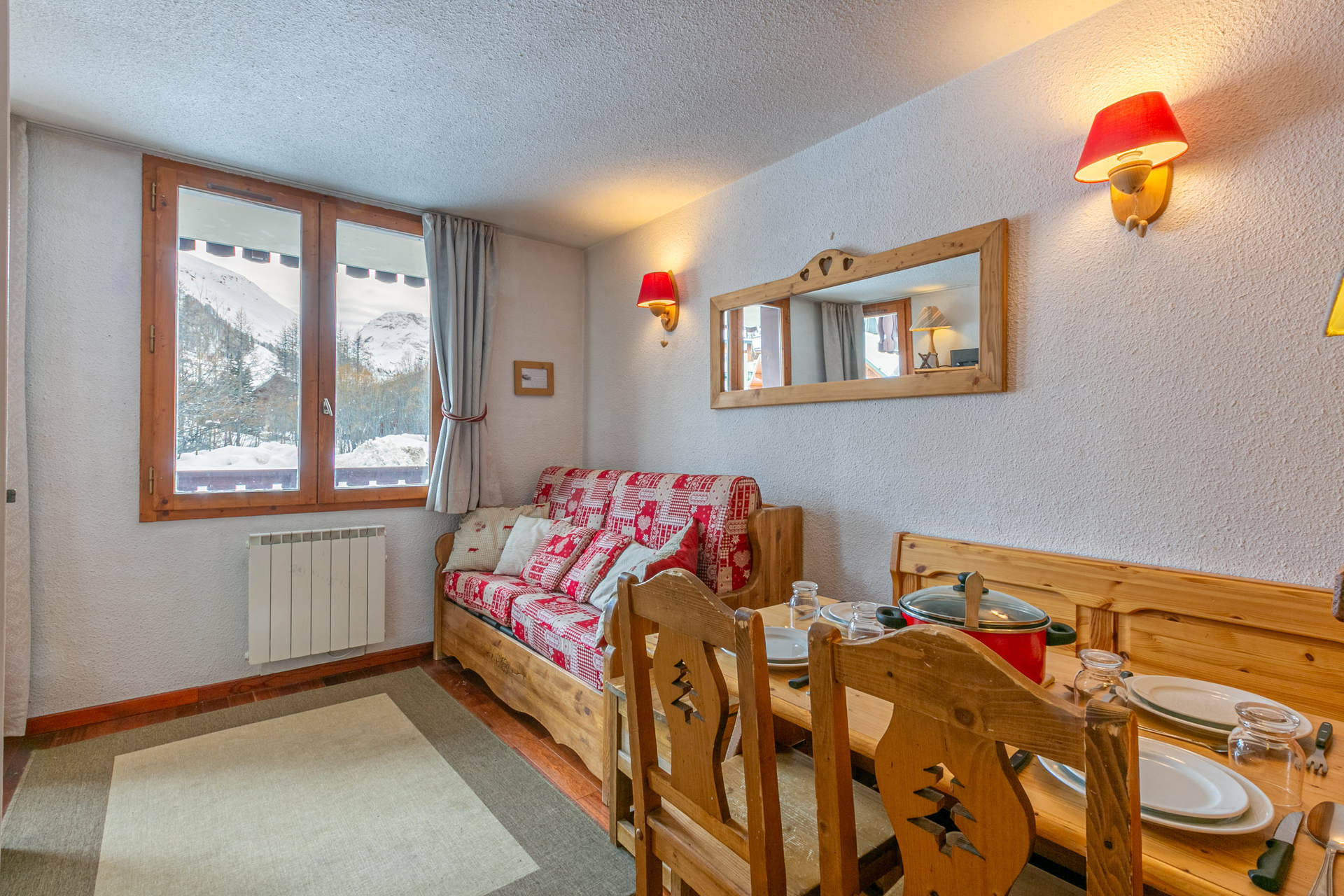 _lv_images__lot_0001730082_02_1456119