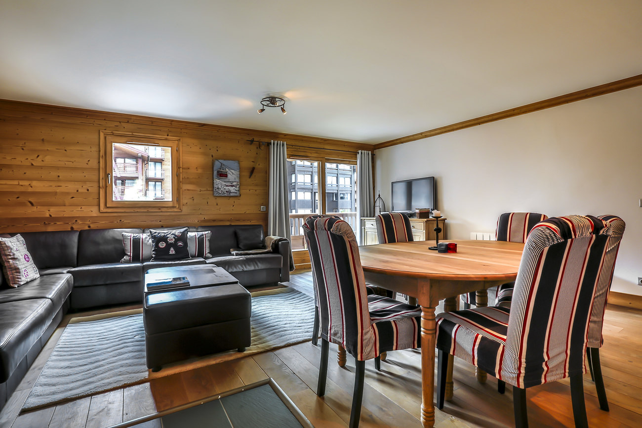 _lv_images__lot_0001920004_02_1455538