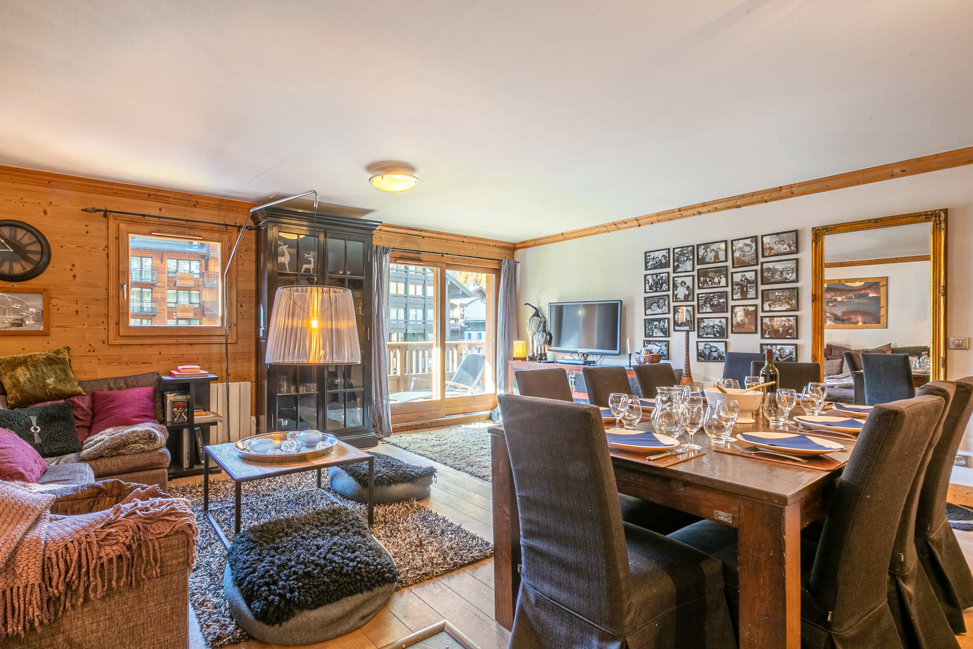 _lv_images__lot_0001920005_01_1455688