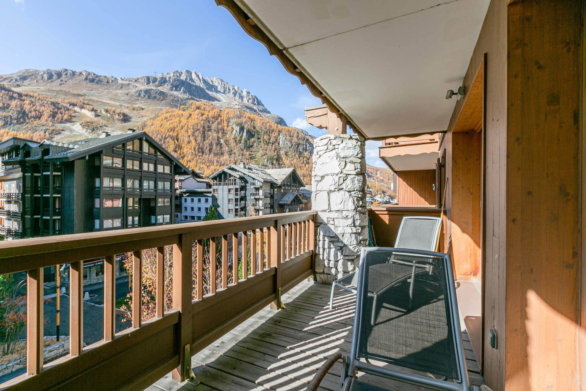 _lv_images__lot_0001920005_12_1455699