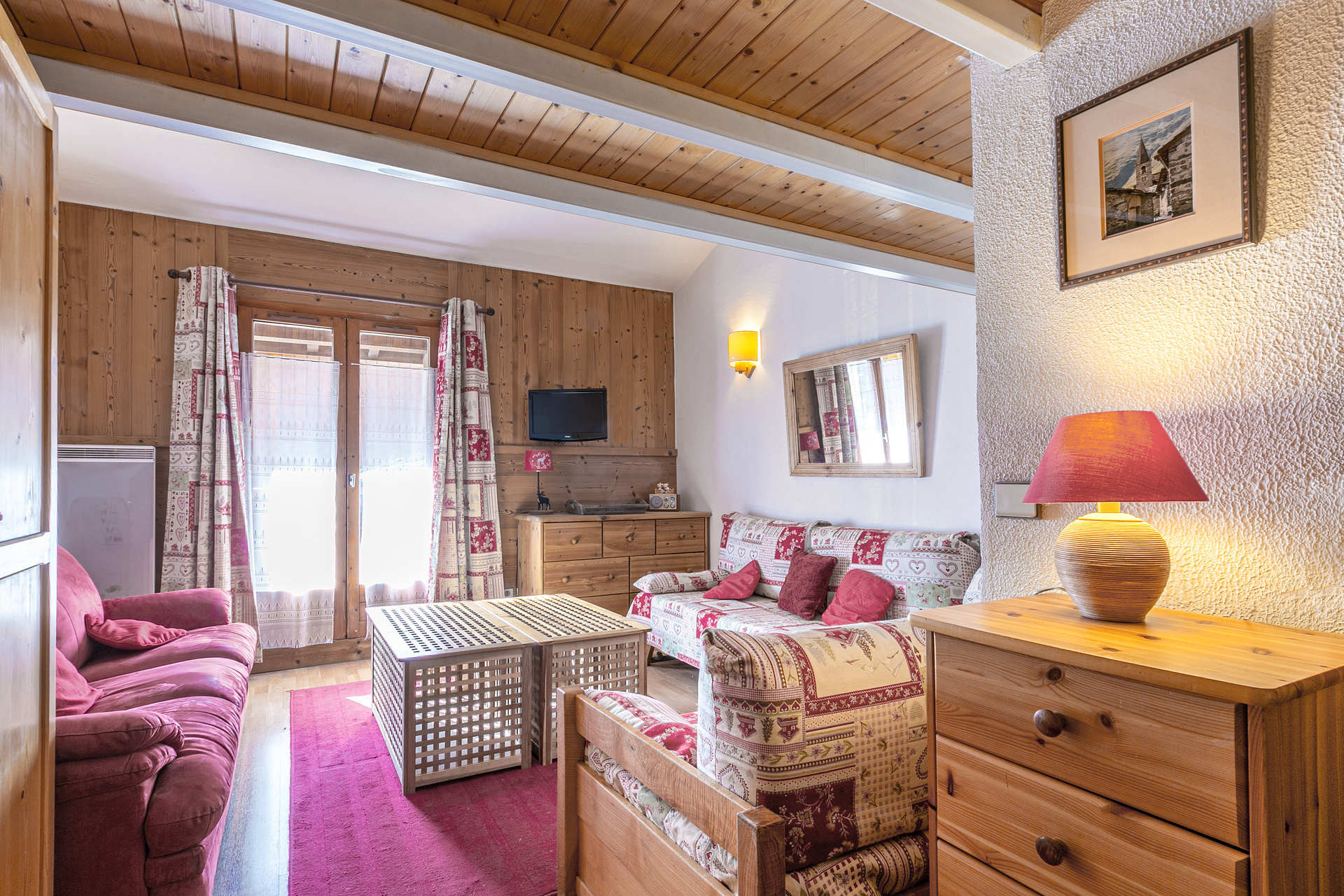 _lv_images__lot_0002060025_03_1456546