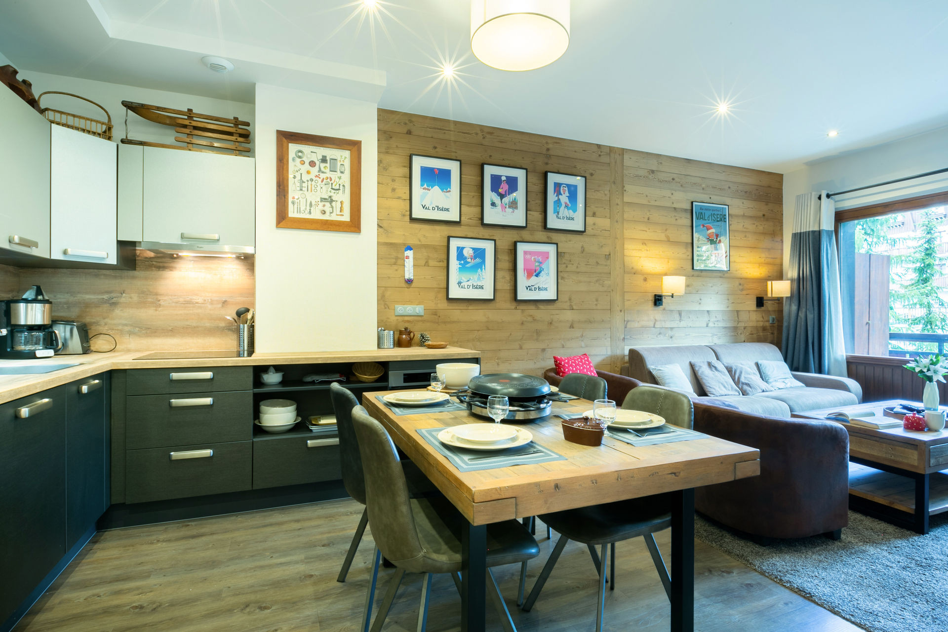 _lv_images__lot_0002080001_01_1456757