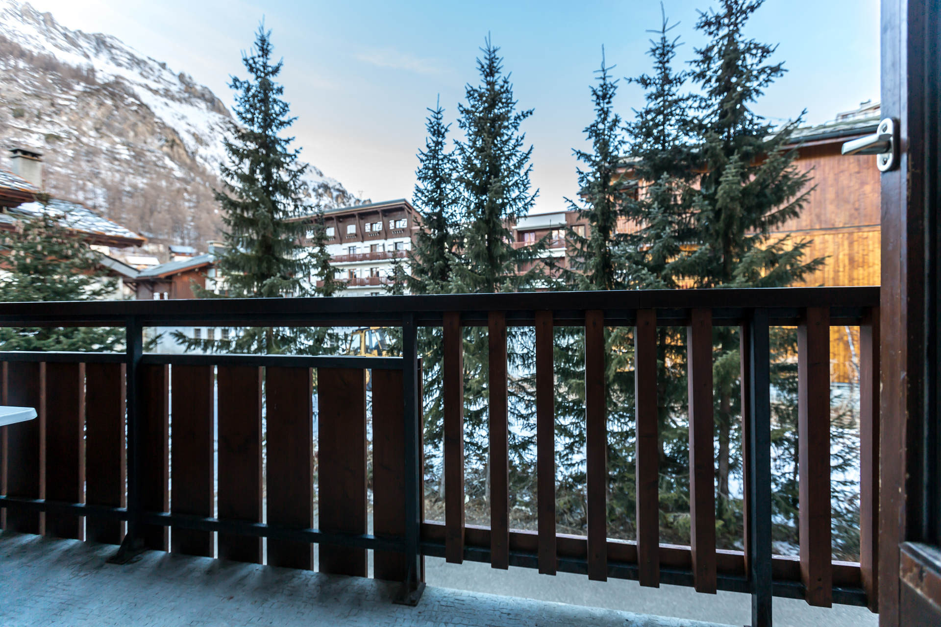 _lv_images__lot_0002080001_13_1456769