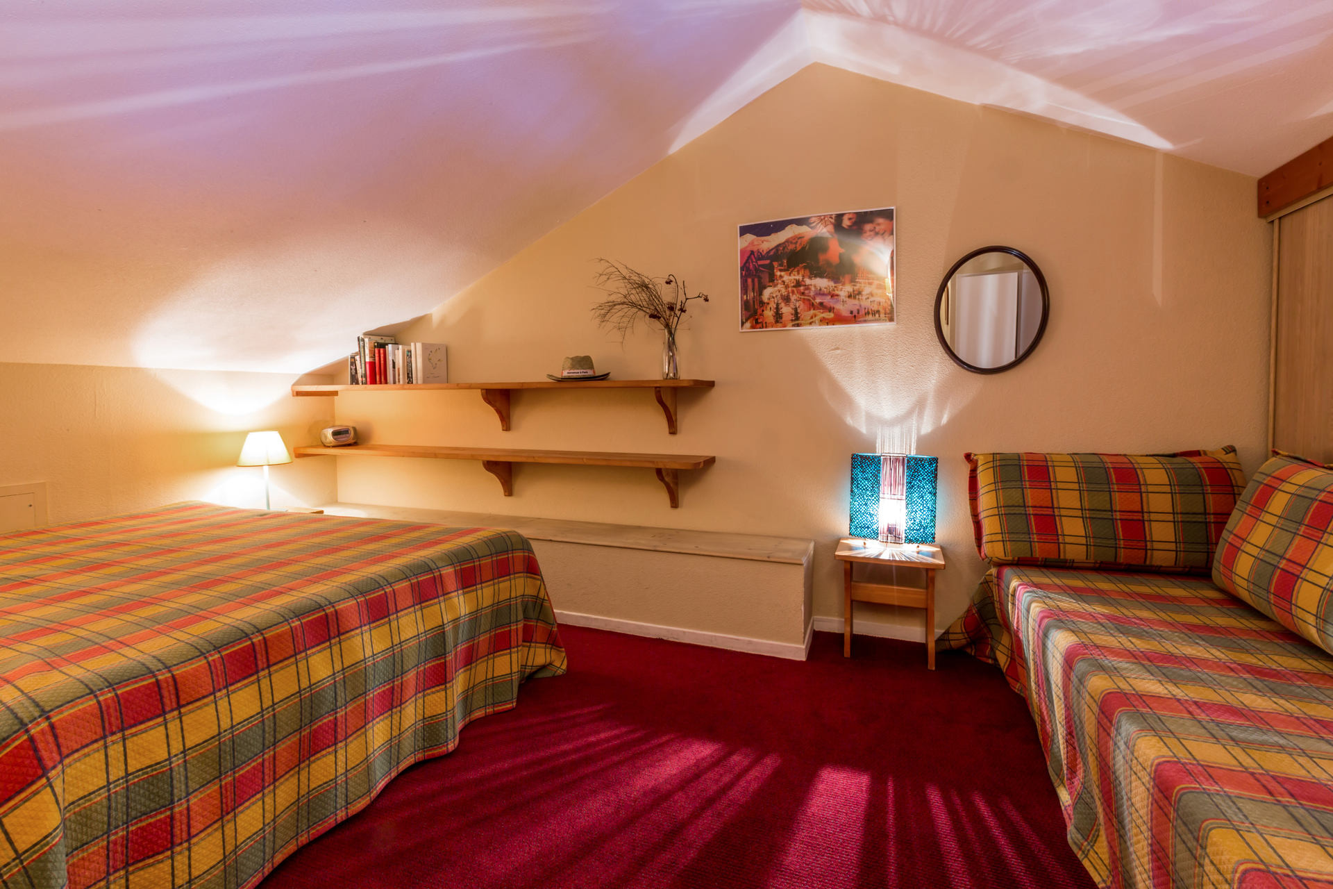 _lv_images__lot_0002080009_06_1457561