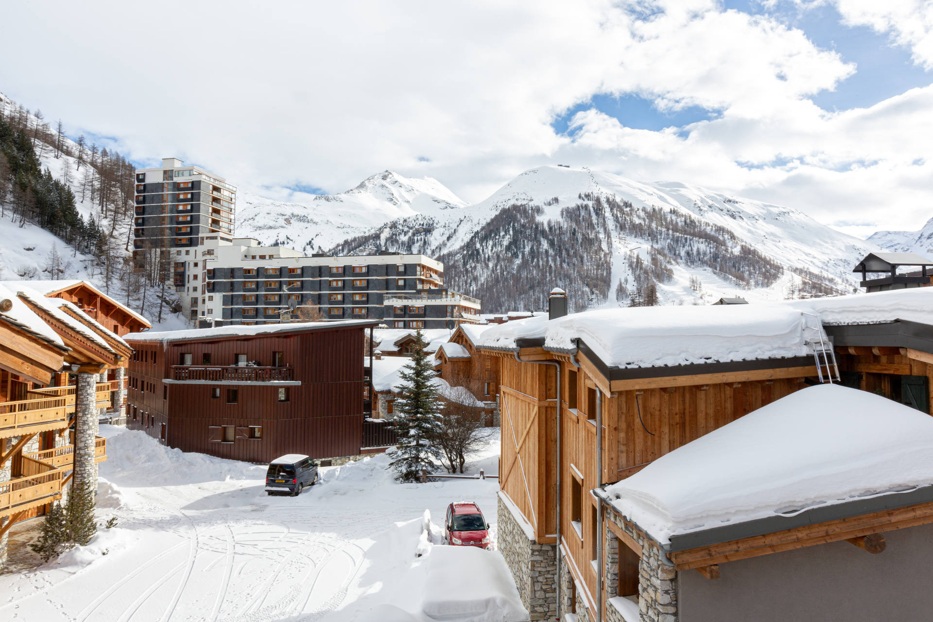 _lv_images__lot_0002200005_16_1456451