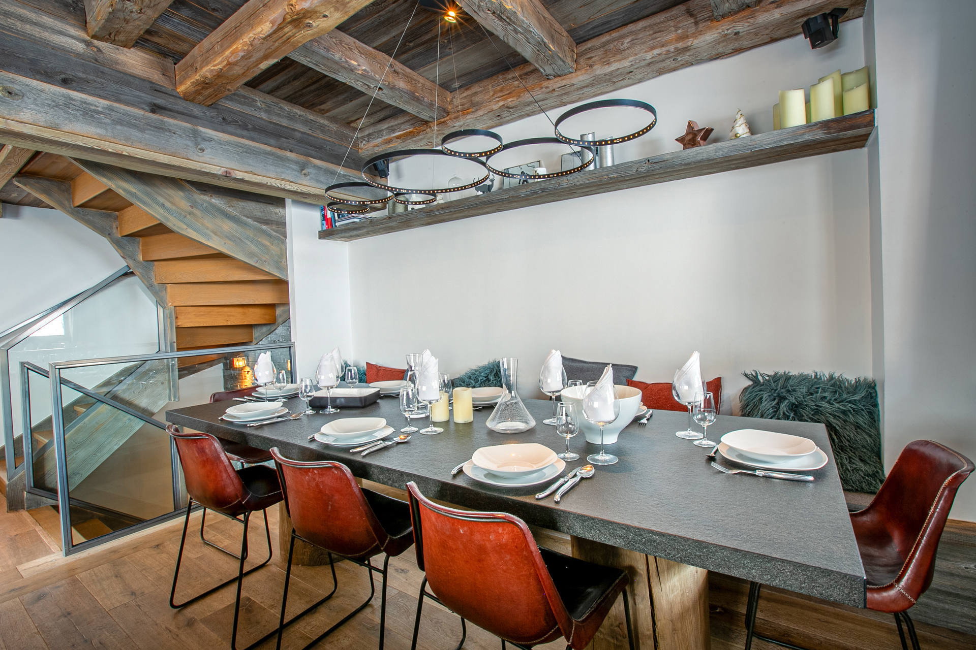 _lv_images__lot_0002340001_04_1454820