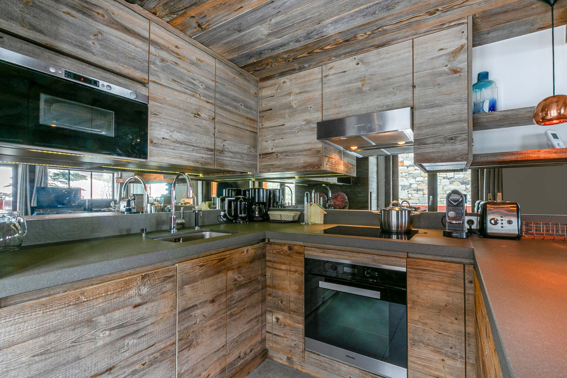 _lv_images__lot_0002340001_08_1454824