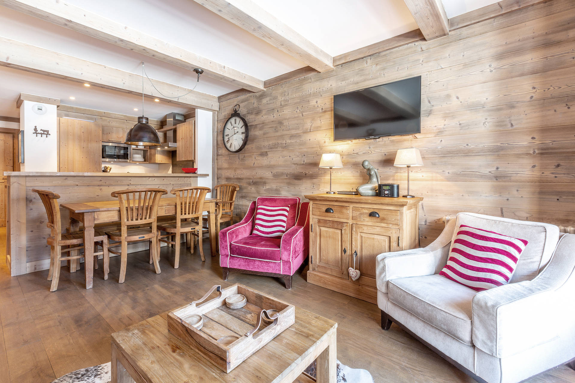 _lv_images__lot_0002340002_04_1457972