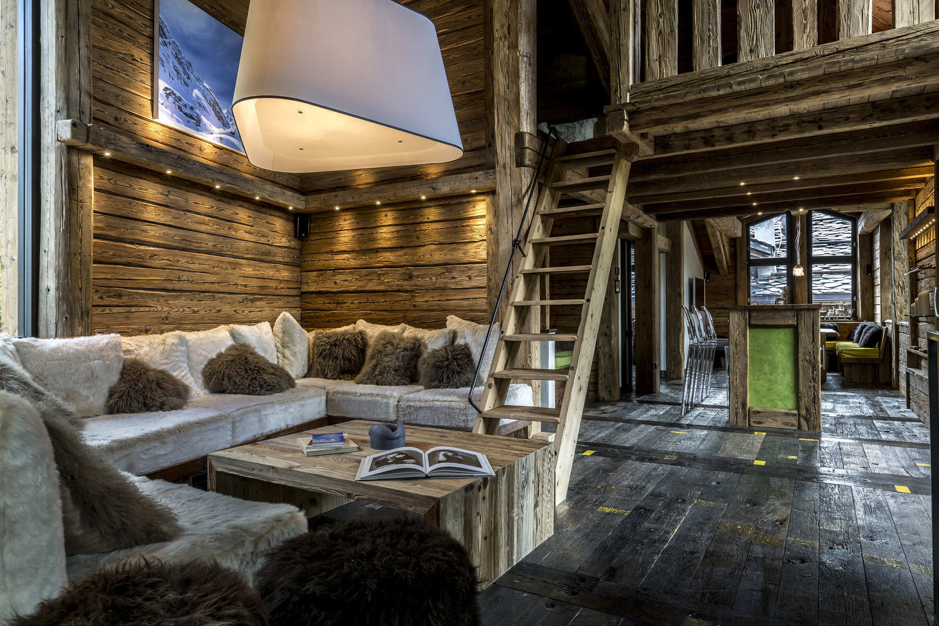 _lv_images__lot_0002340003_02_1454375