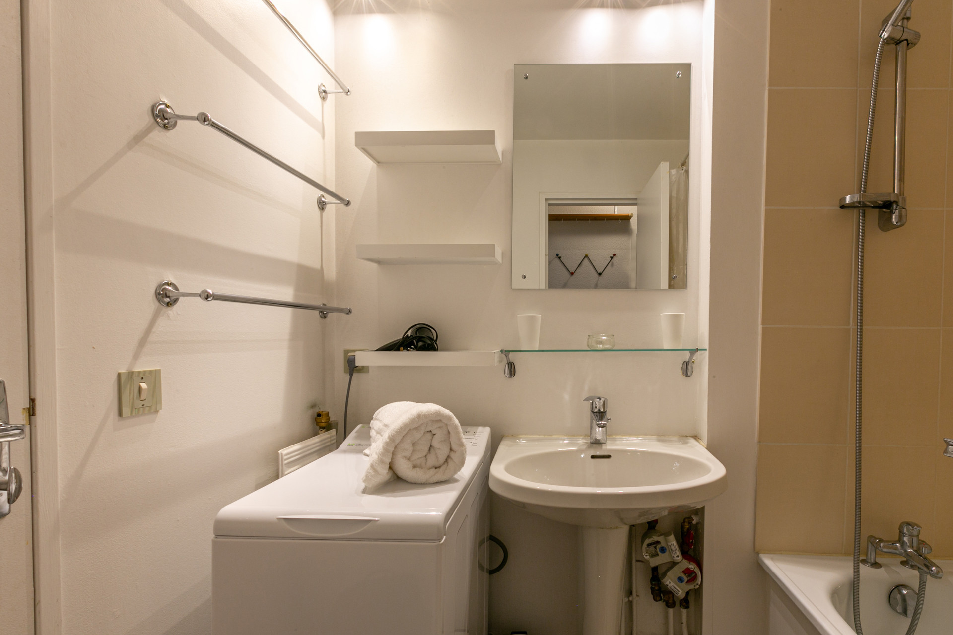 _lv_images__lot_0002340012_10_1456248