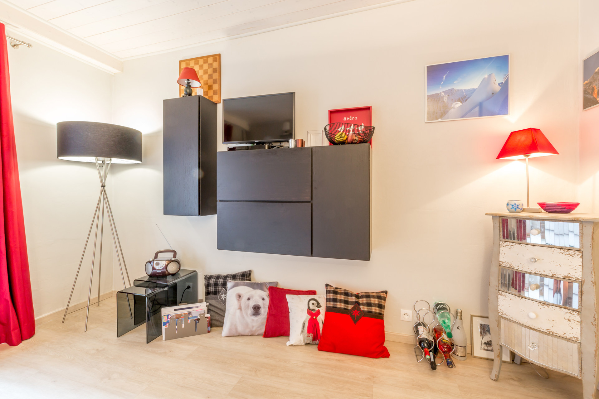 _lv_images__lot_0002340026_04_1458591