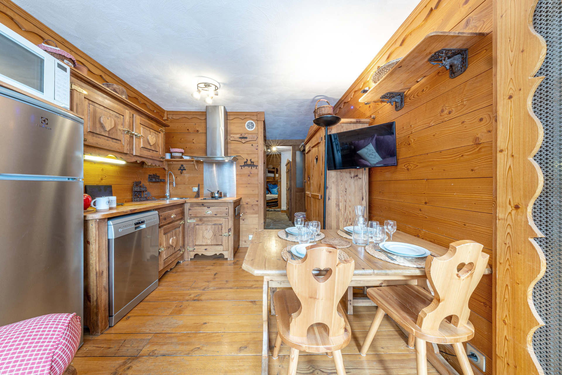 _lv_images__lot_0002340029_03_1456046