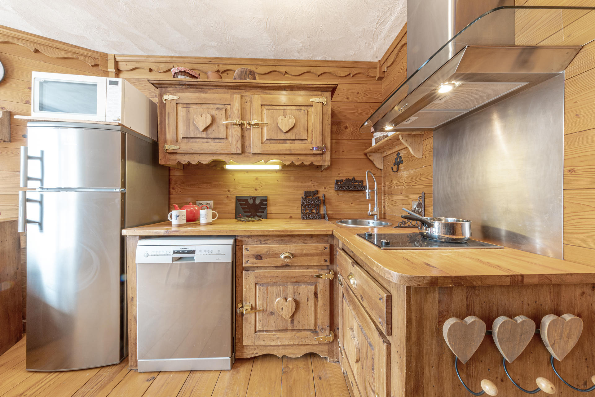 _lv_images__lot_0002340029_05_1456048