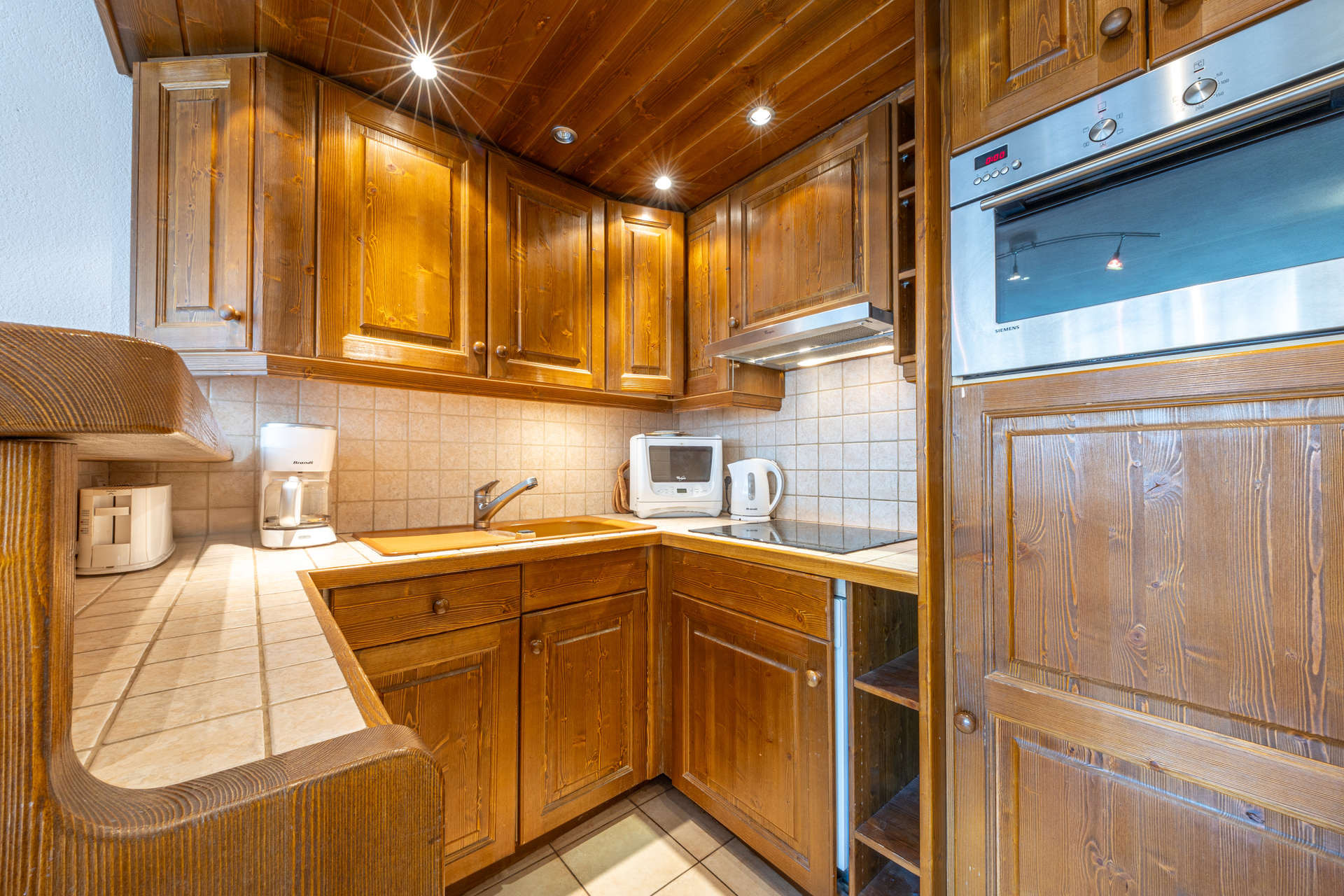 _lv_images__lot_0002340032_11_1455728