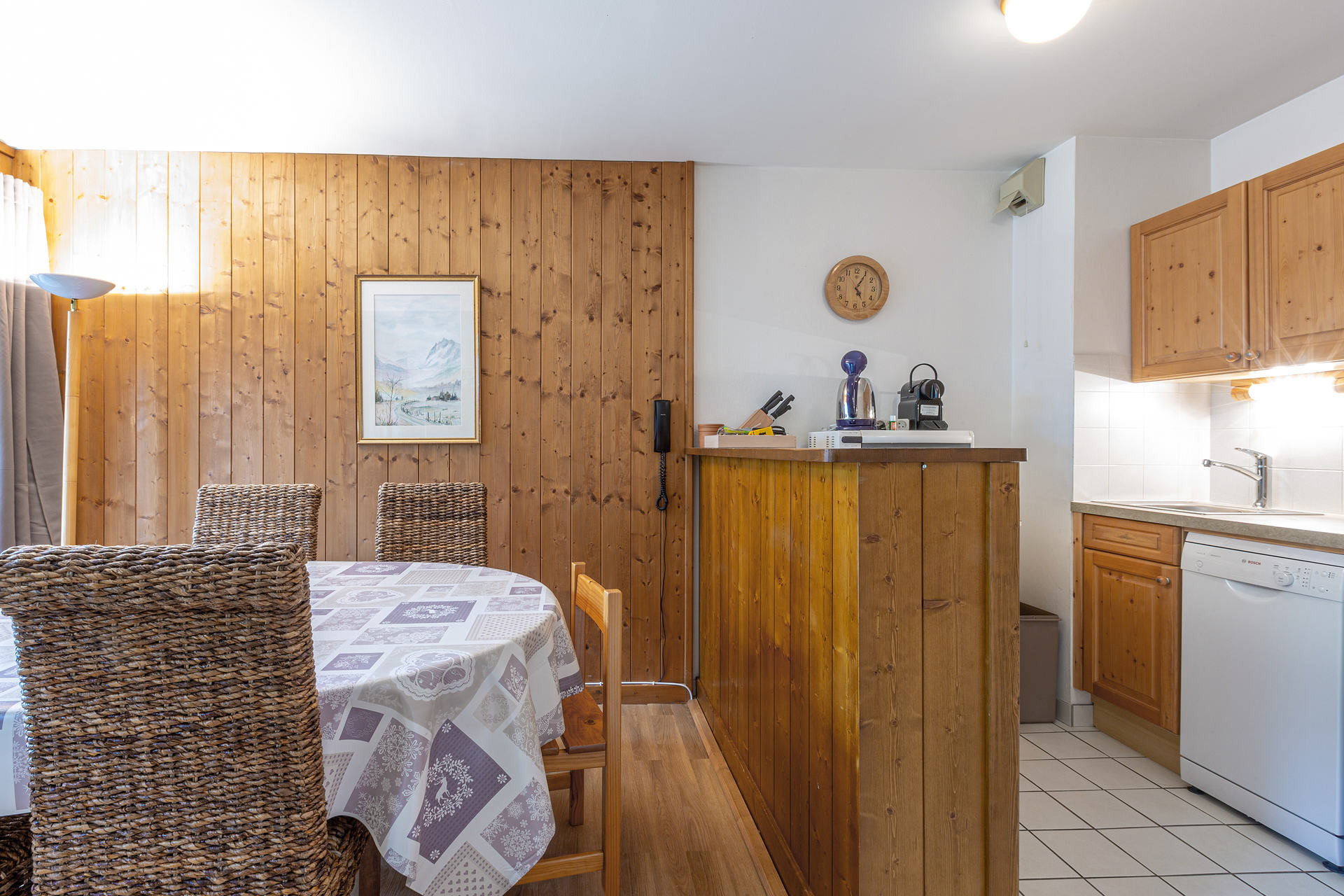 _lv_images__lot_0002340037_05_1456855