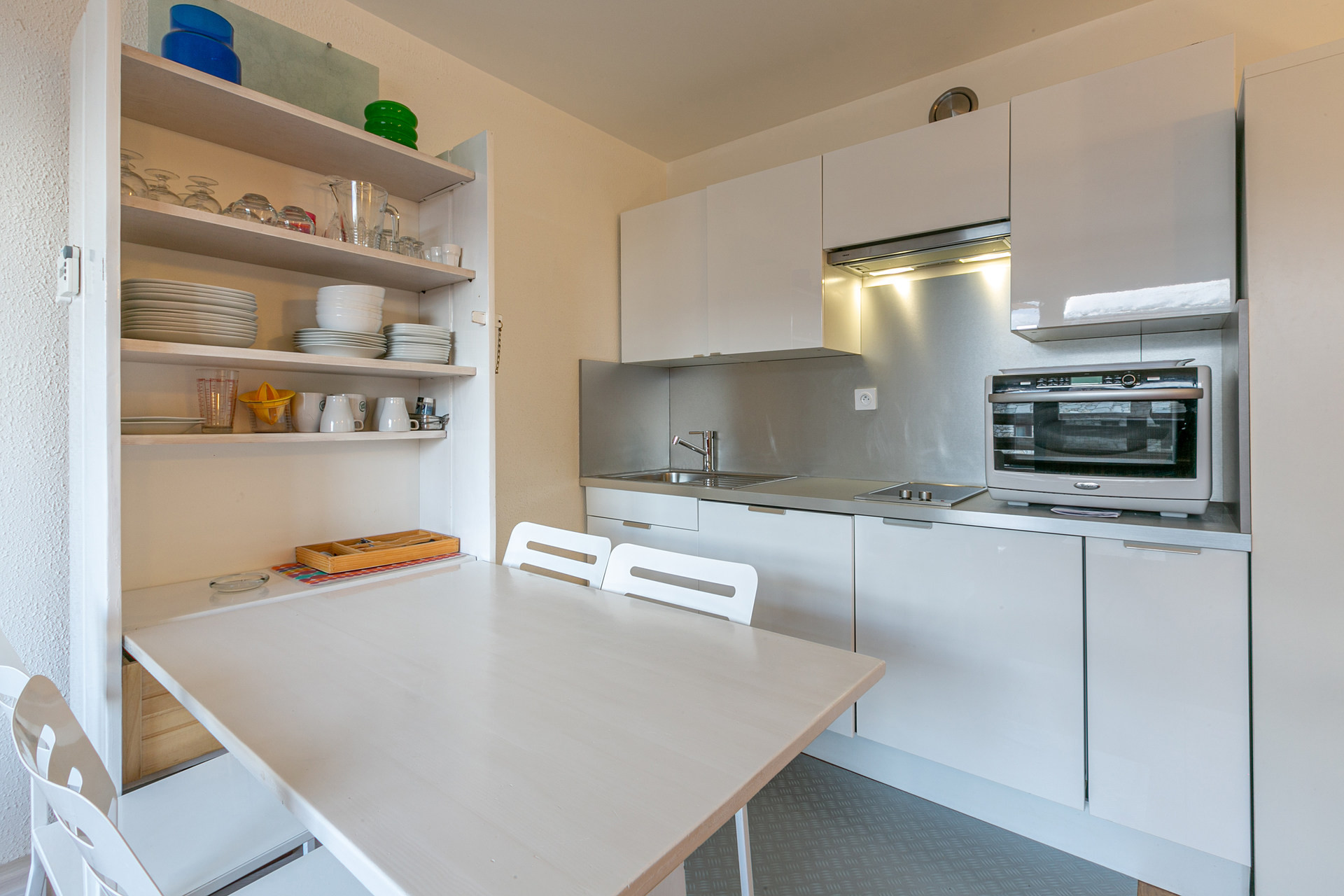 _lv_images__lot_0002340053_11_1458297