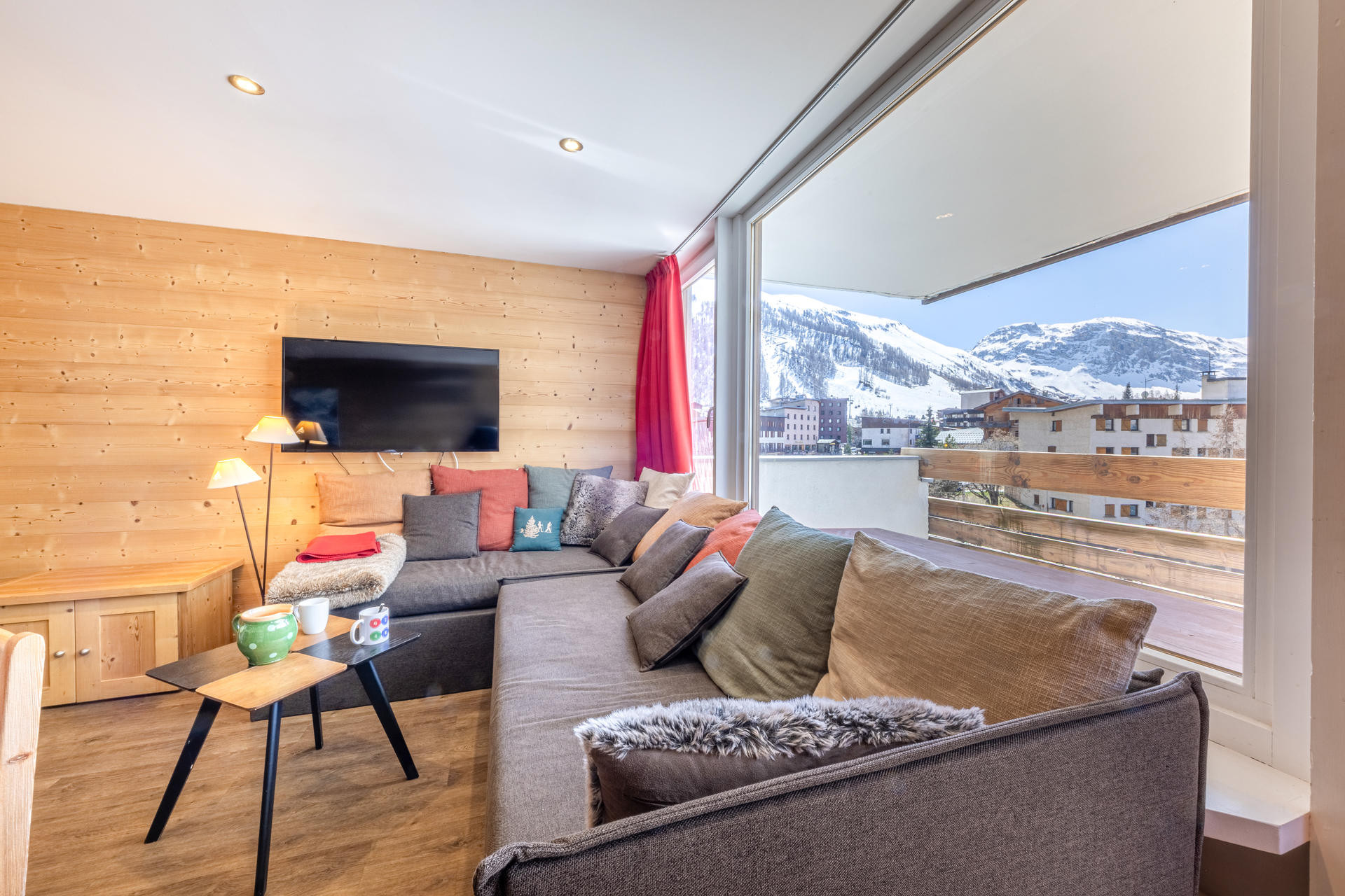 _lv_images__lot_0002340091_02_1456469