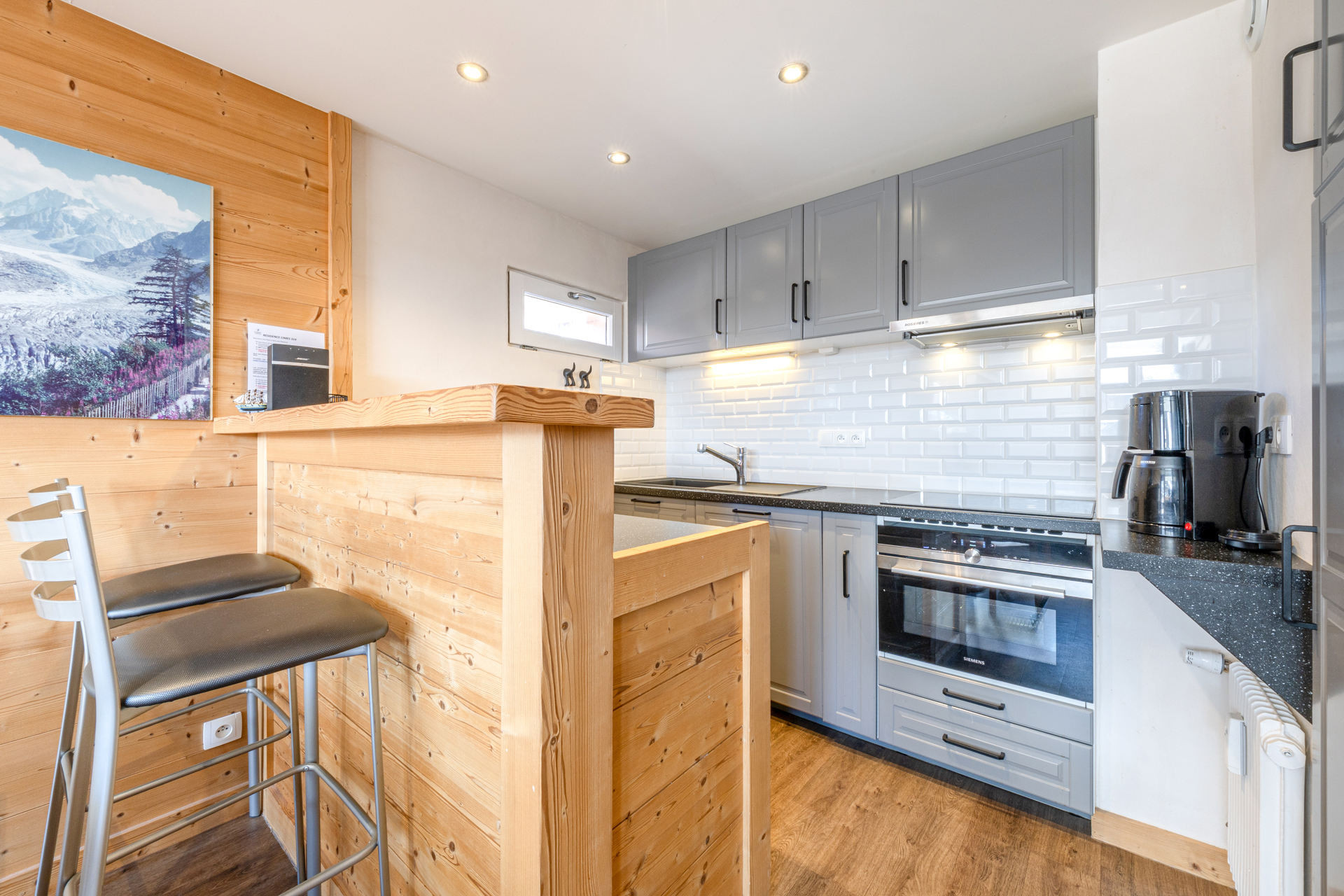 _lv_images__lot_0002340091_07_1456474