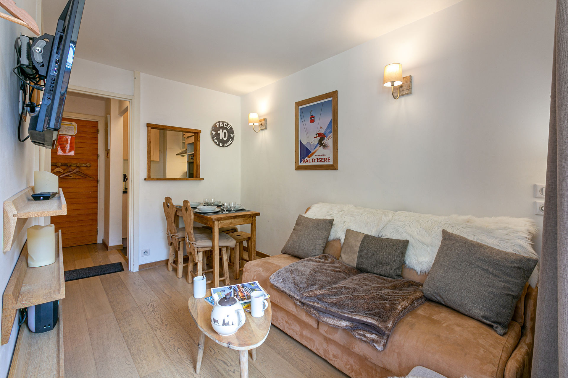 _lv_images__lot_0002340111_02_1458274