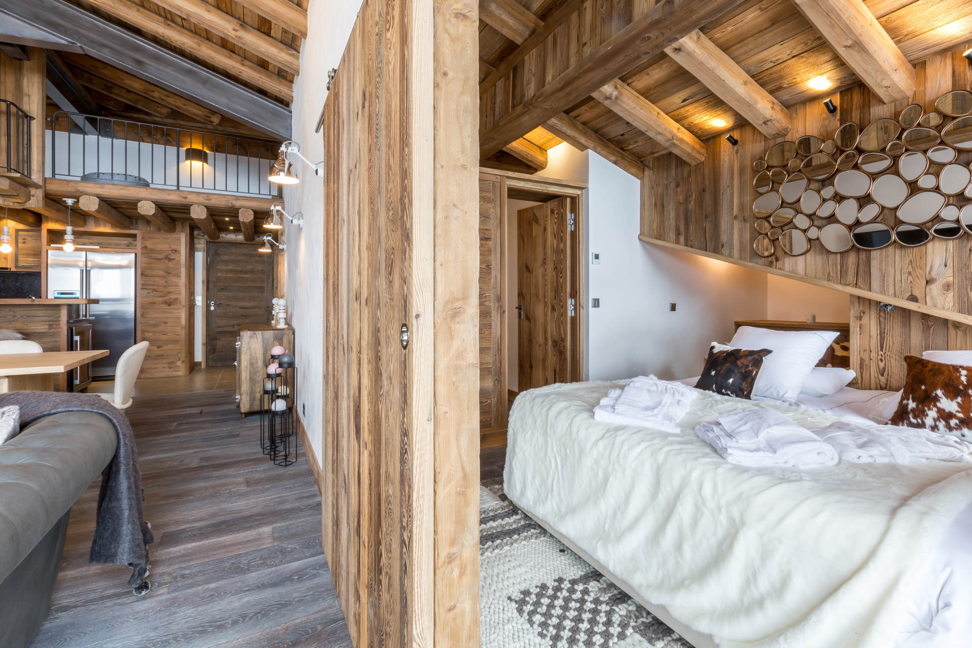 _lv_images__lot_0002340128_07_1454760