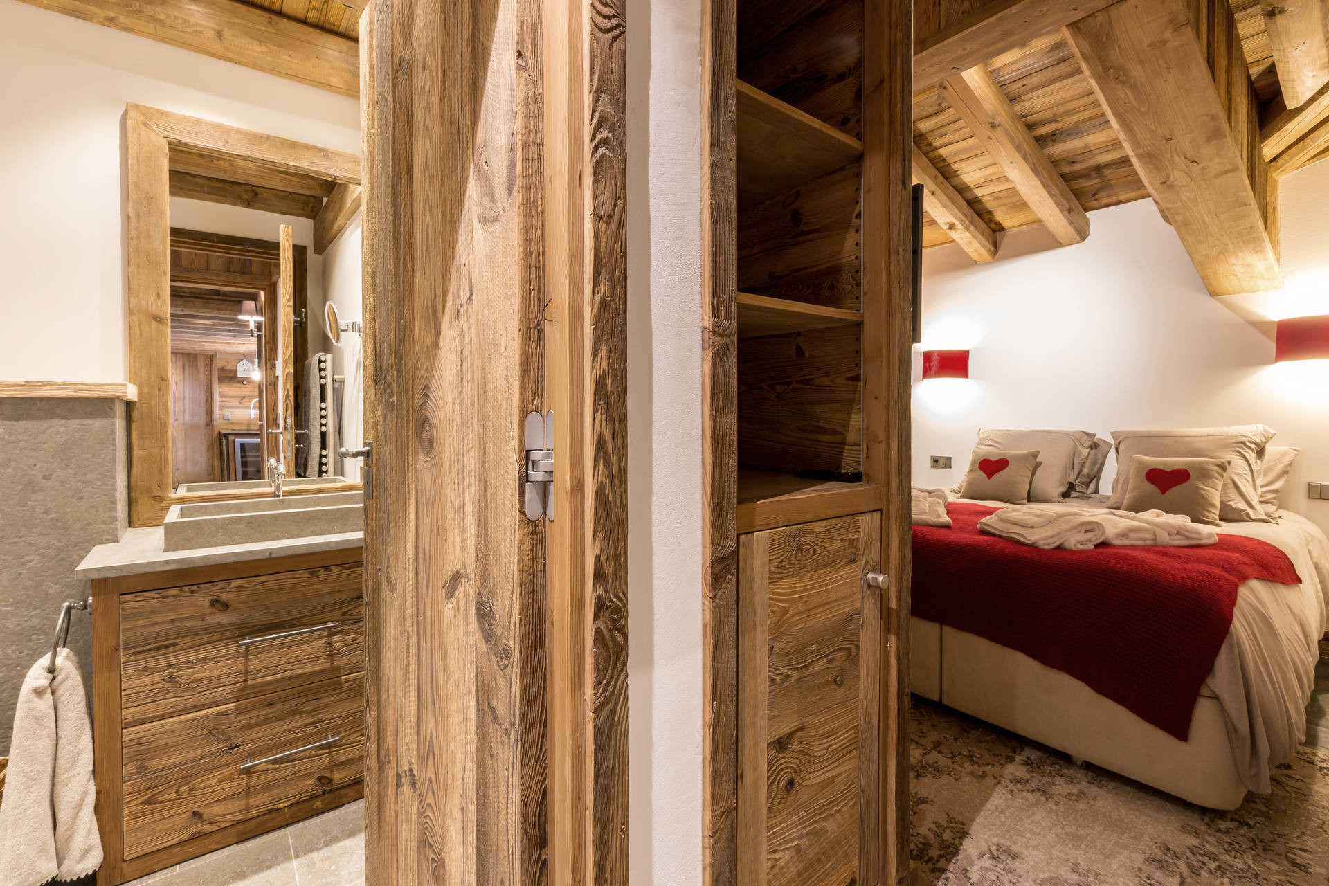 _lv_images__lot_0002340128_09_1454762