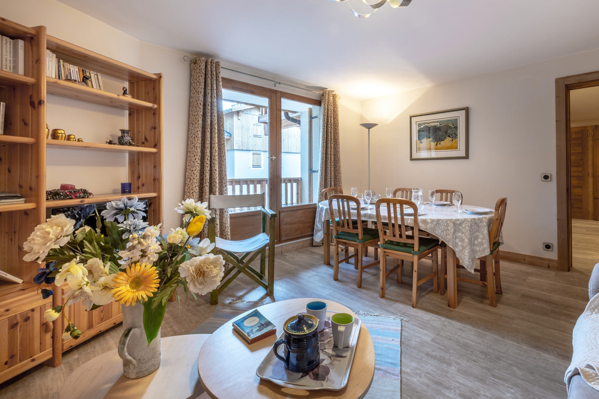 _lv_images__lot_0002340135_02_1455170