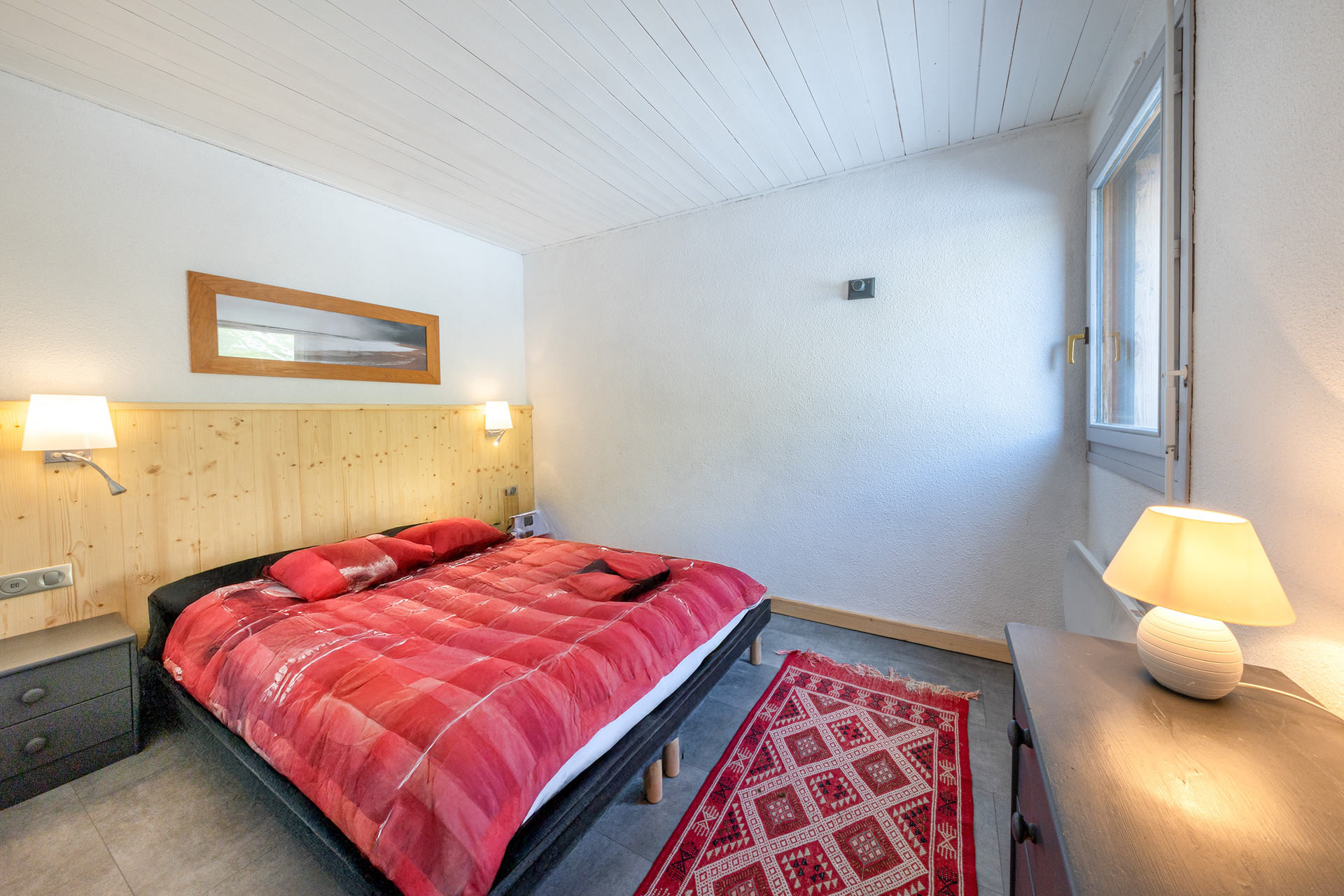 _lv_images__lot_0002340138_07_1457516