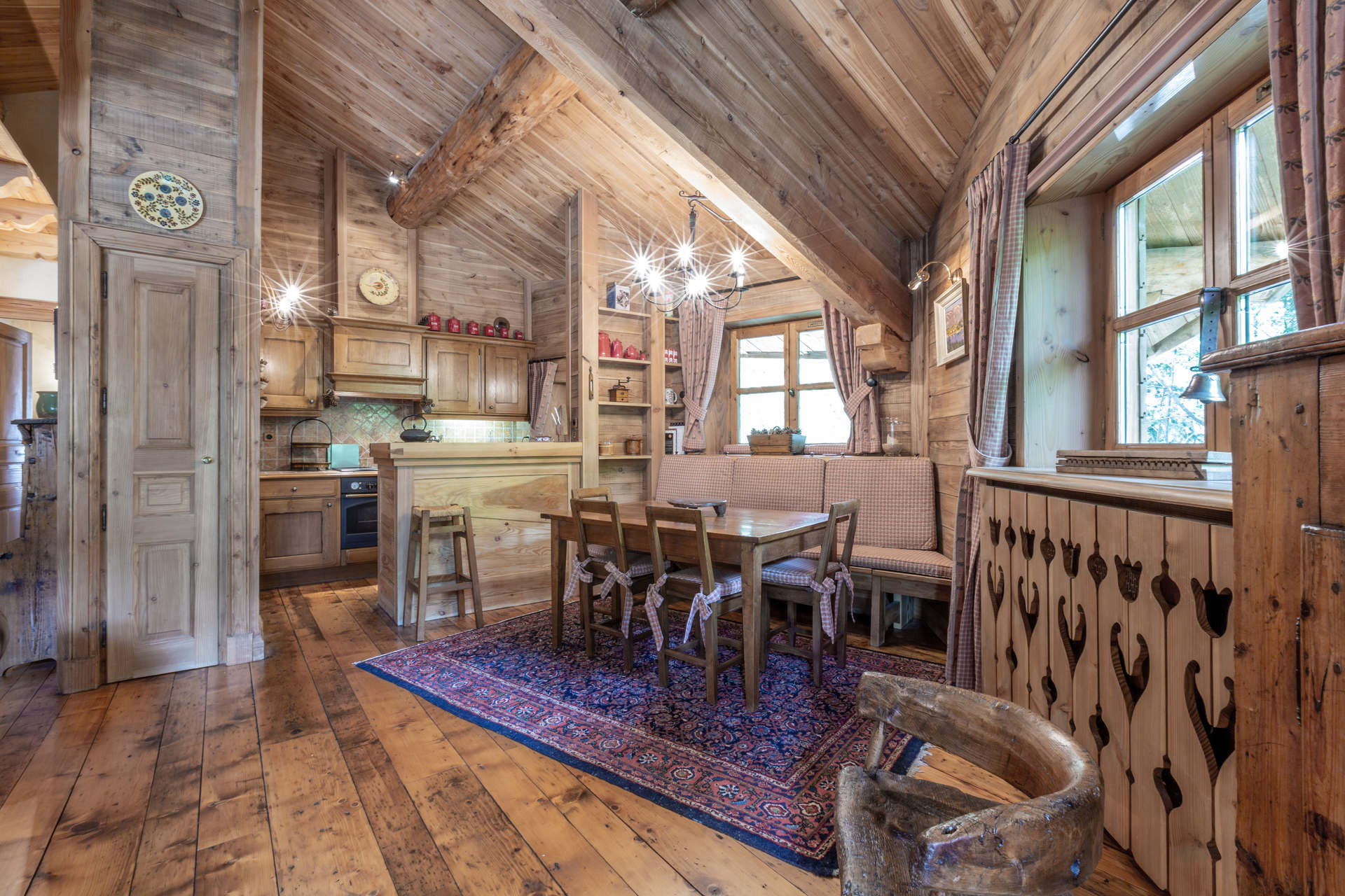 _lv_images__lot_0002340143_03_1454883