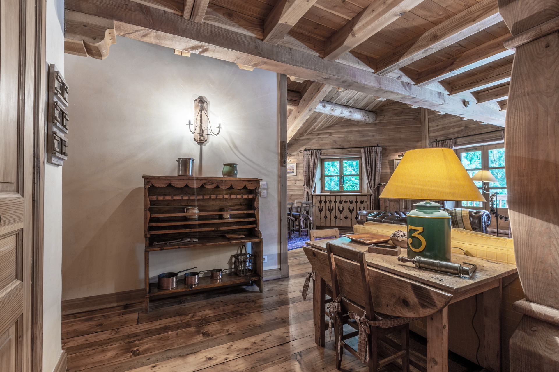 _lv_images__lot_0002340143_04_1454884